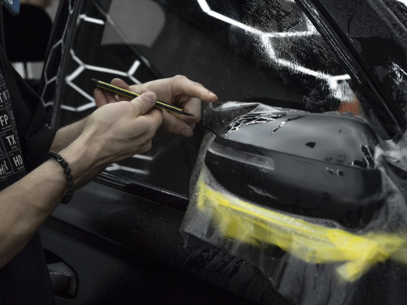 Защитная пленка для автомобиля: необходимость или излишество?